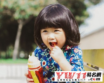 姓鐘的女孩名字四個(gè)字